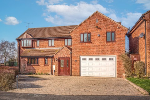 View Full Details for Caernarfon Close, Swanwick, DE55 1EG