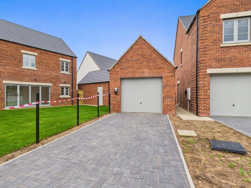 Images for Matlock Road, Wessington, DE55