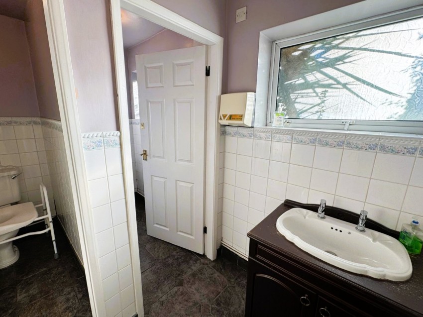 Images for Meadow Lane, South Normanton, DE55