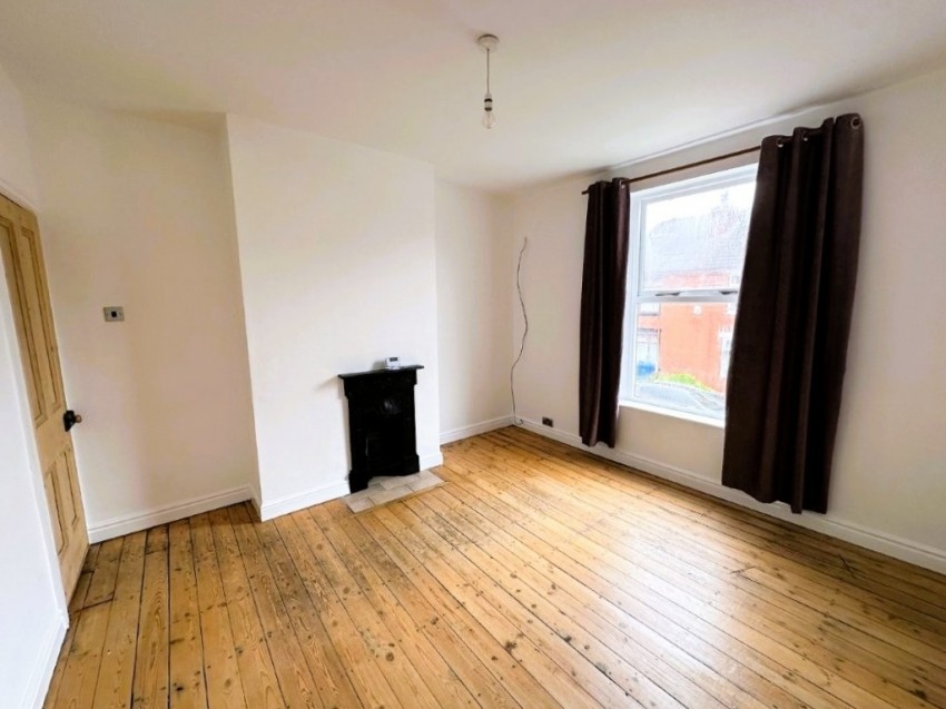 Images for Heaton Street, Brampton, S40