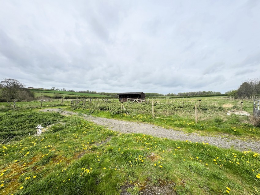 Images for Land at the bottom of Gloves Lane, Blackwell, DE55