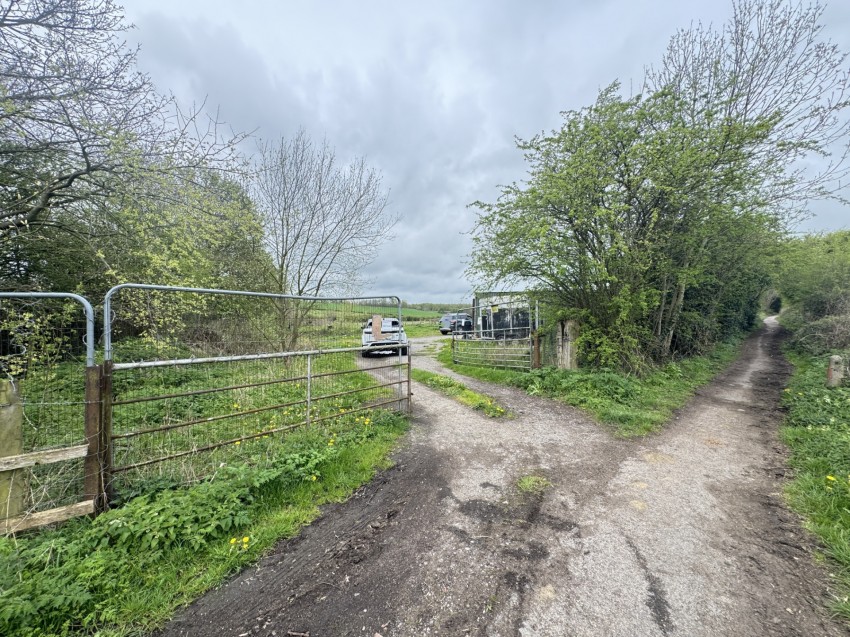 Images for Land at the bottom of Gloves Lane, Blackwell, DE55