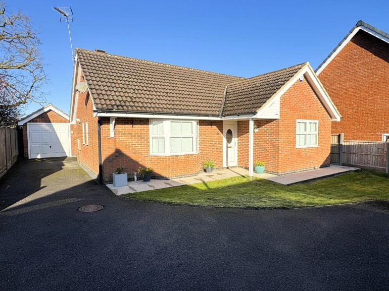 Arlington Drive, Swanwick, DE55