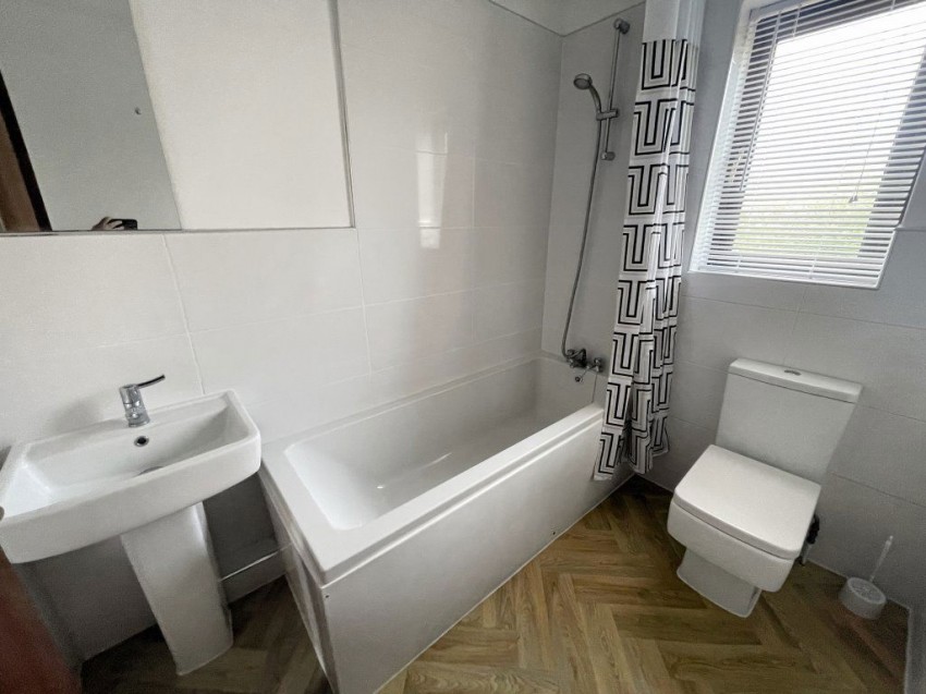 Images for 18 Charnwood Close, Swanwick