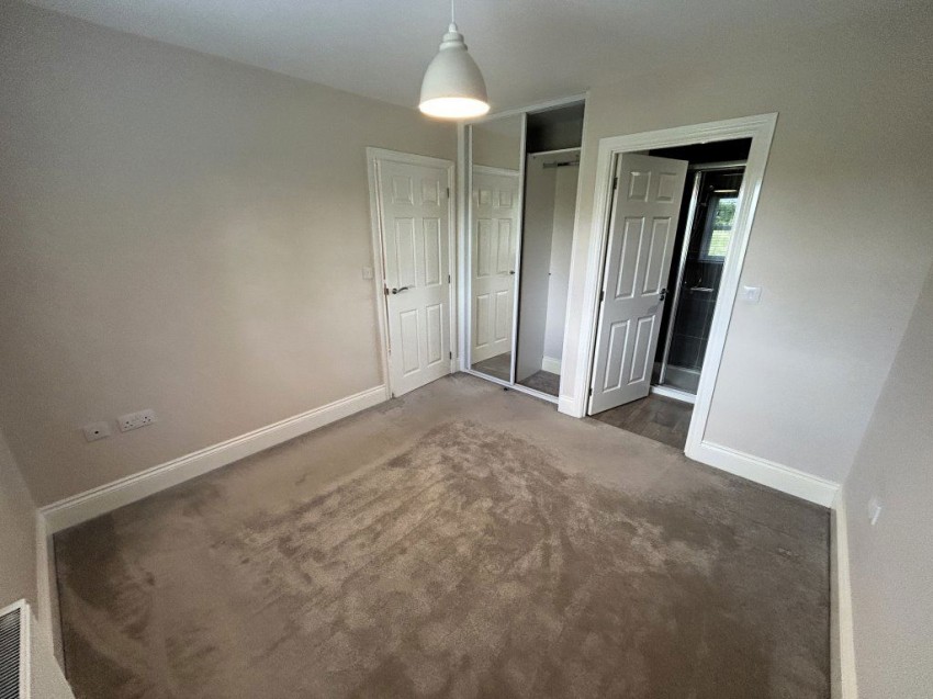 Images for 15 Pinewood Drive, Shirland