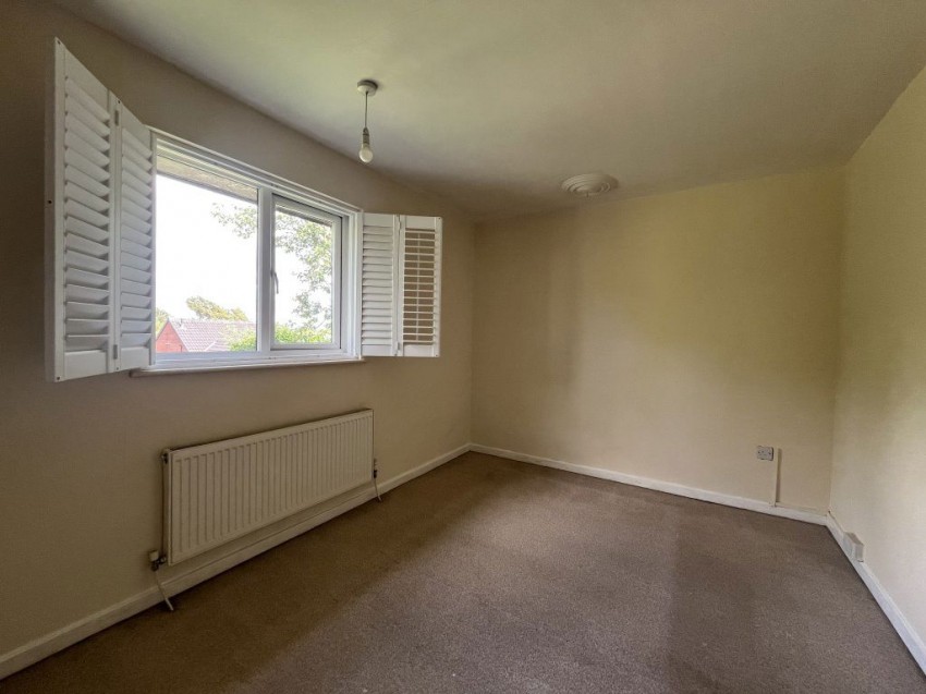 Images for 18 Elmhurst Avenue, Broadmeadows, South Normanton