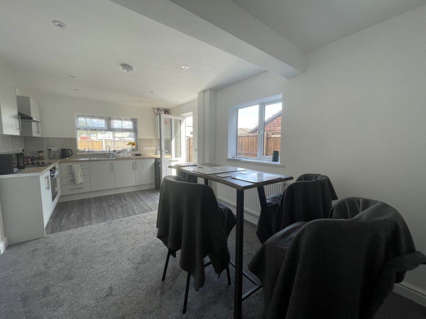 Images for 33 Main Road, Leabrooks