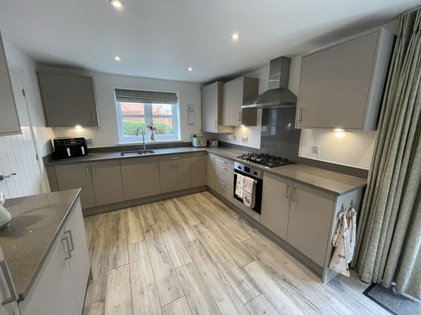 Images for 4 Burnell Close Alfreton