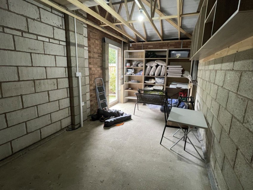 Images for 4 Burnell Close Alfreton