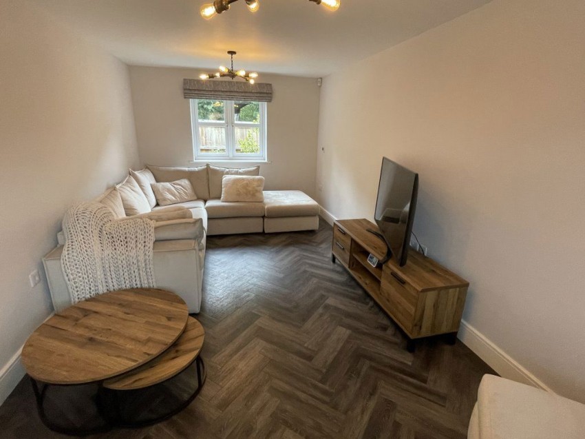 Images for 4 Burnell Close Alfreton