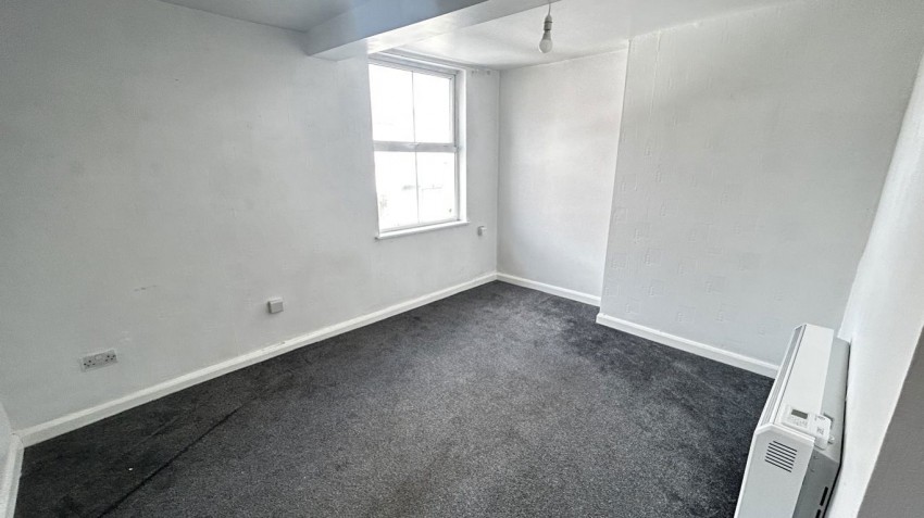 Images for 60b High Street, Alfreton