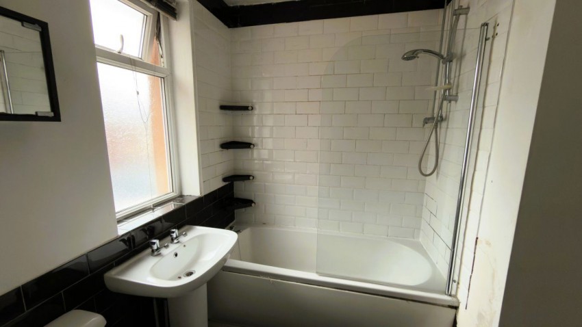 Images for 116 High Street, Riddings