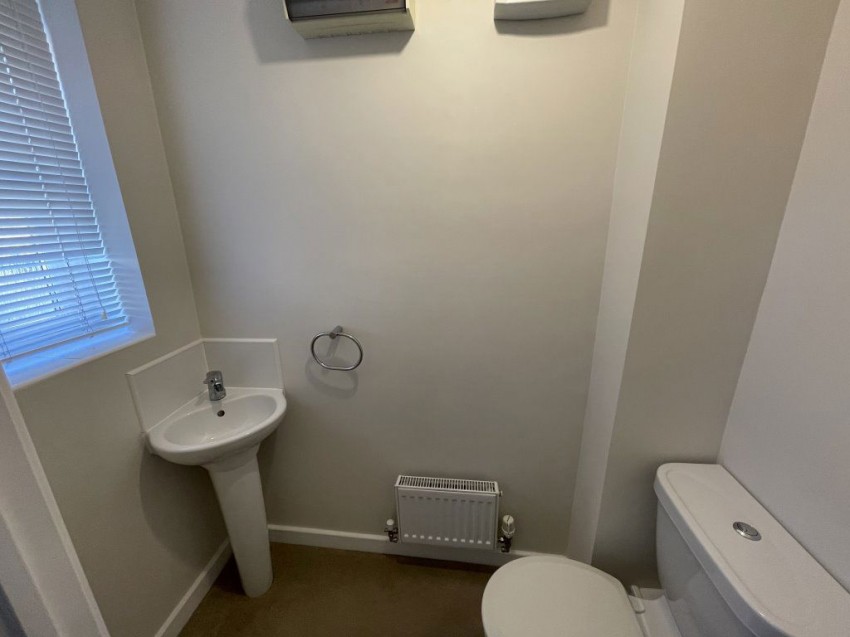 Images for 2 Lower Meadow Lane, Huthwaite