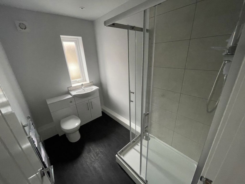 Images for Flat 2, 11 High Street, Alfreton