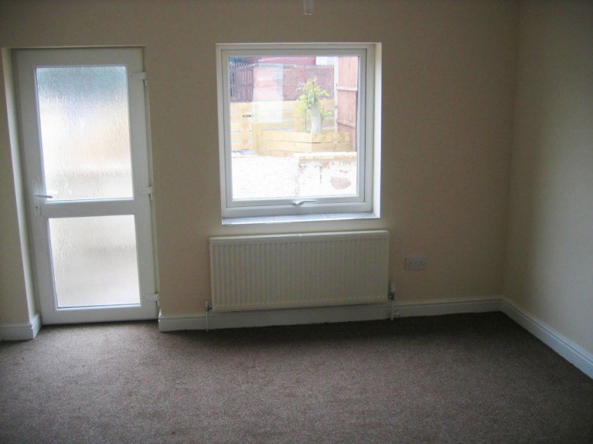 Images for 6 Bevan Street, Shirland