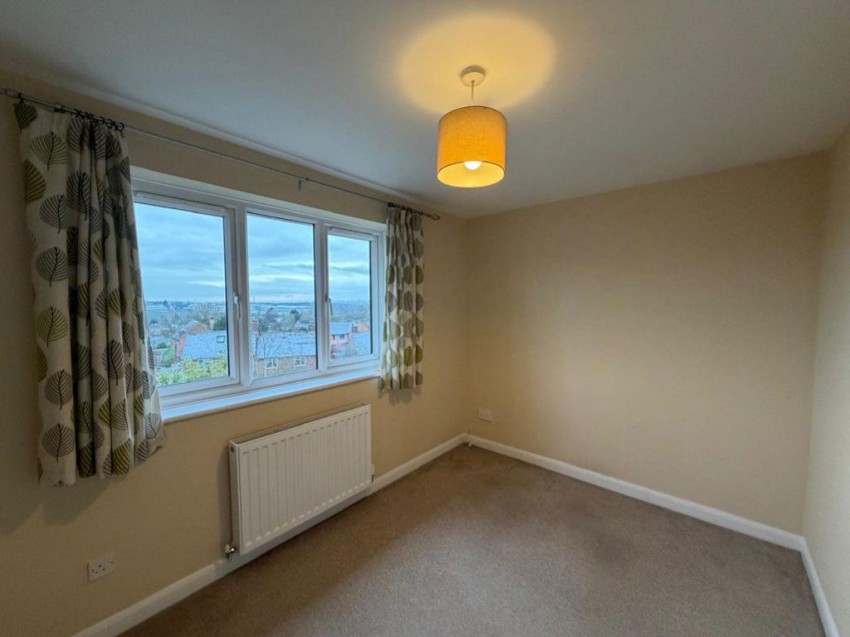 Images for 17 Farnsworth Grove Huthwaite