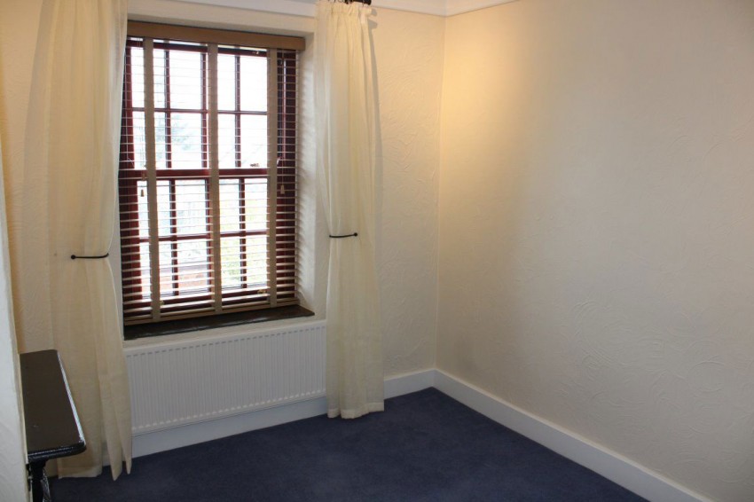 Images for 36 Town End Shirland