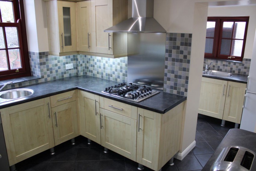 Images for 36 Town End Shirland