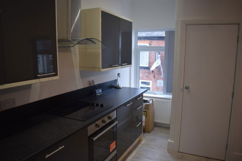 Images for 11a Park Street Alfreton