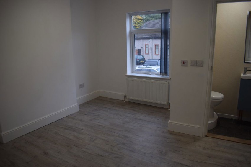 Images for 11a Park Street Alfreton