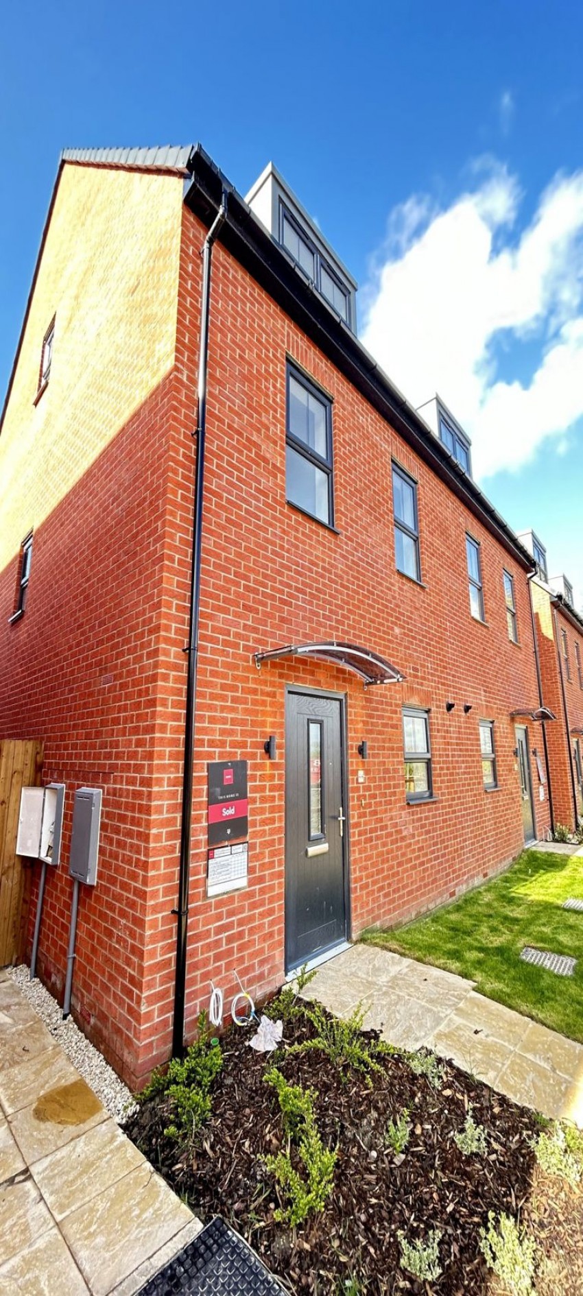 Images for 6 Covert Avenue, Shirland