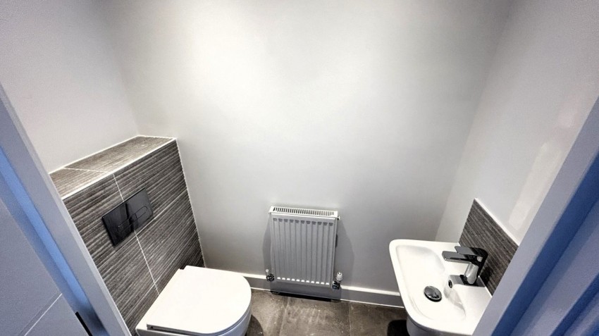 Images for 6 Covert Avenue, Shirland