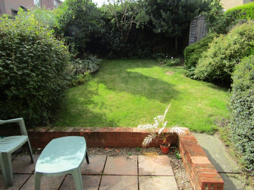 Images for 6 Sycamore Close, Stretton