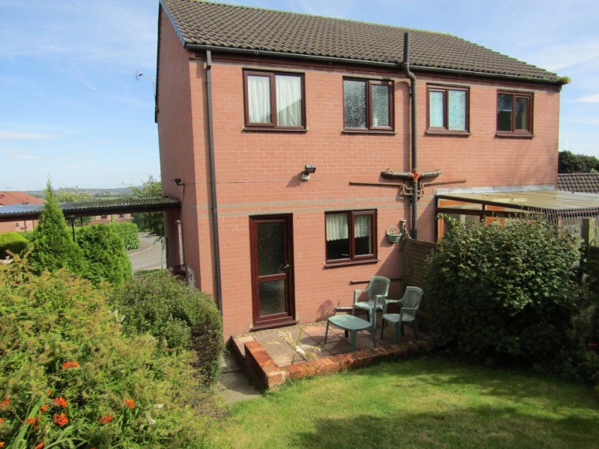 Images for 6 Sycamore Close, Stretton