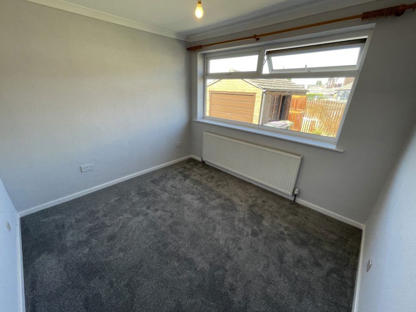 Images for 12 Meadow Grove Newton