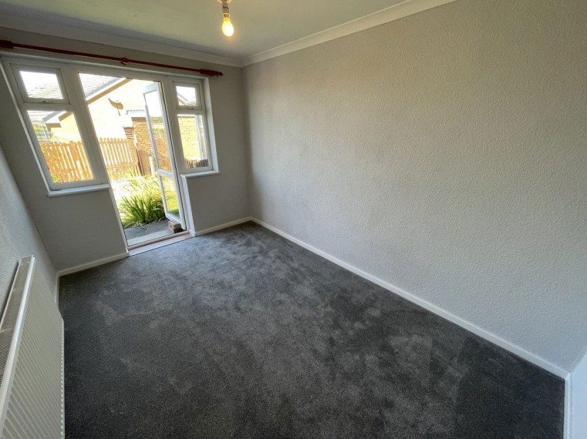 Images for 12 Meadow Grove Newton
