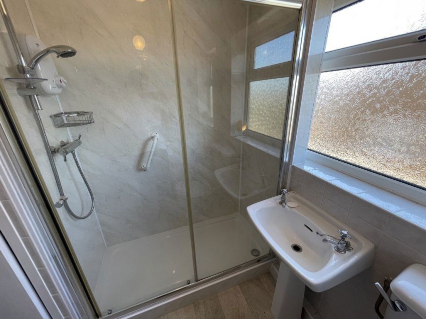 Images for 12 Meadow Grove Newton