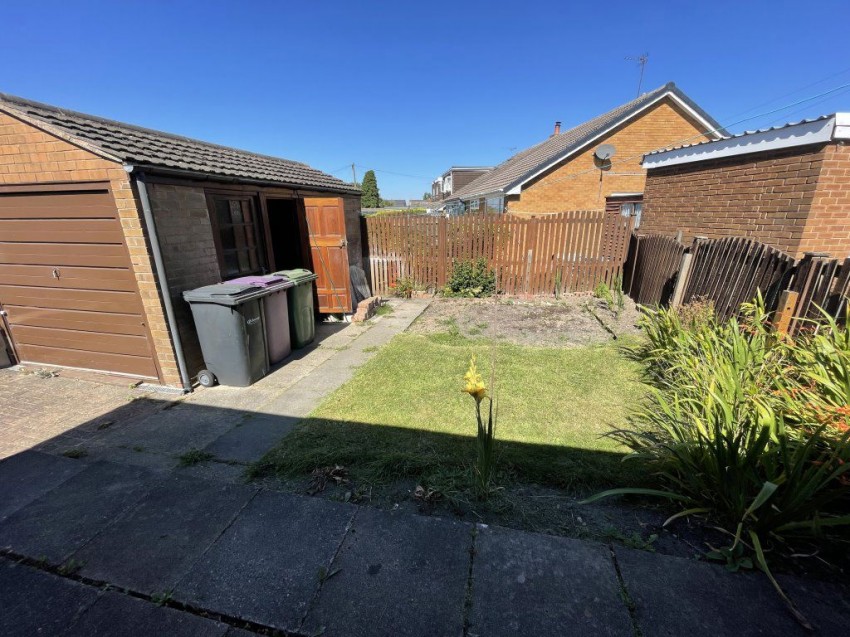 Images for 12 Meadow Grove Newton