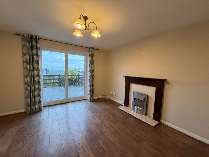 Images for 17 Farnsworth Grove Huthwaite
